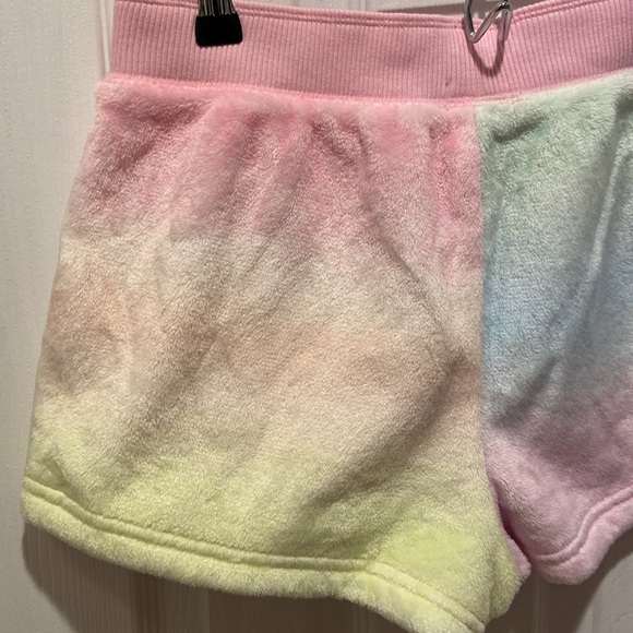 NWT Victoria’s Secret PINK Pastel Rainbow Velvet Fuzzy Shorts - Picture 7 of 14